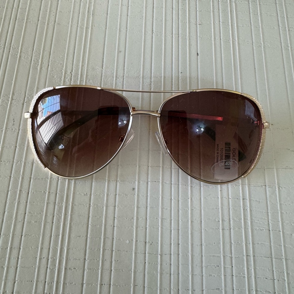 Francesca’s collections aviator sunglasses